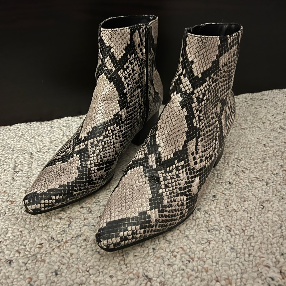 Worn once! Marc Fisher booties